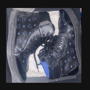 Black MCM high top 41